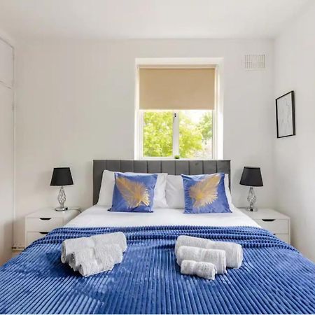 Spacious Two Bedroom Apartment In Battersea, Free Parking London Ngoại thất bức ảnh