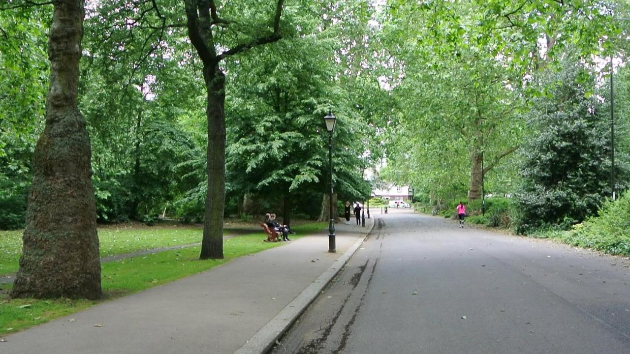 Spacious Two Bedroom Apartment In Battersea, Free Parking London Ngoại thất bức ảnh