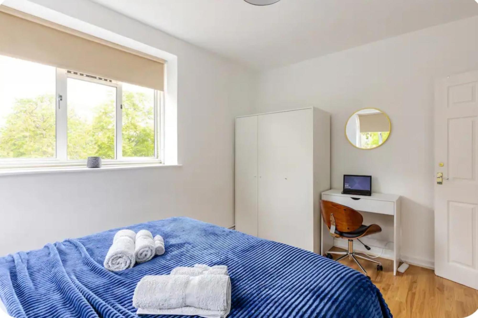 Spacious Two Bedroom Apartment In Battersea, Free Parking London Ngoại thất bức ảnh