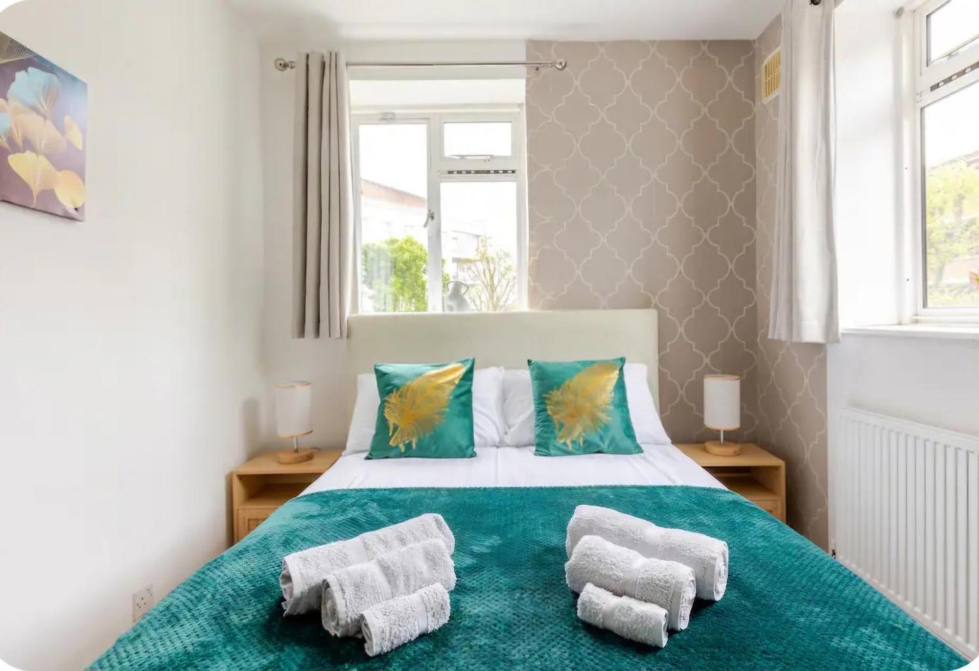 Spacious Two Bedroom Apartment In Battersea, Free Parking London Ngoại thất bức ảnh